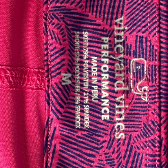 Vineyard Vines tennis/golf skort. Blue/pink. Size M - Picture 5 of 10